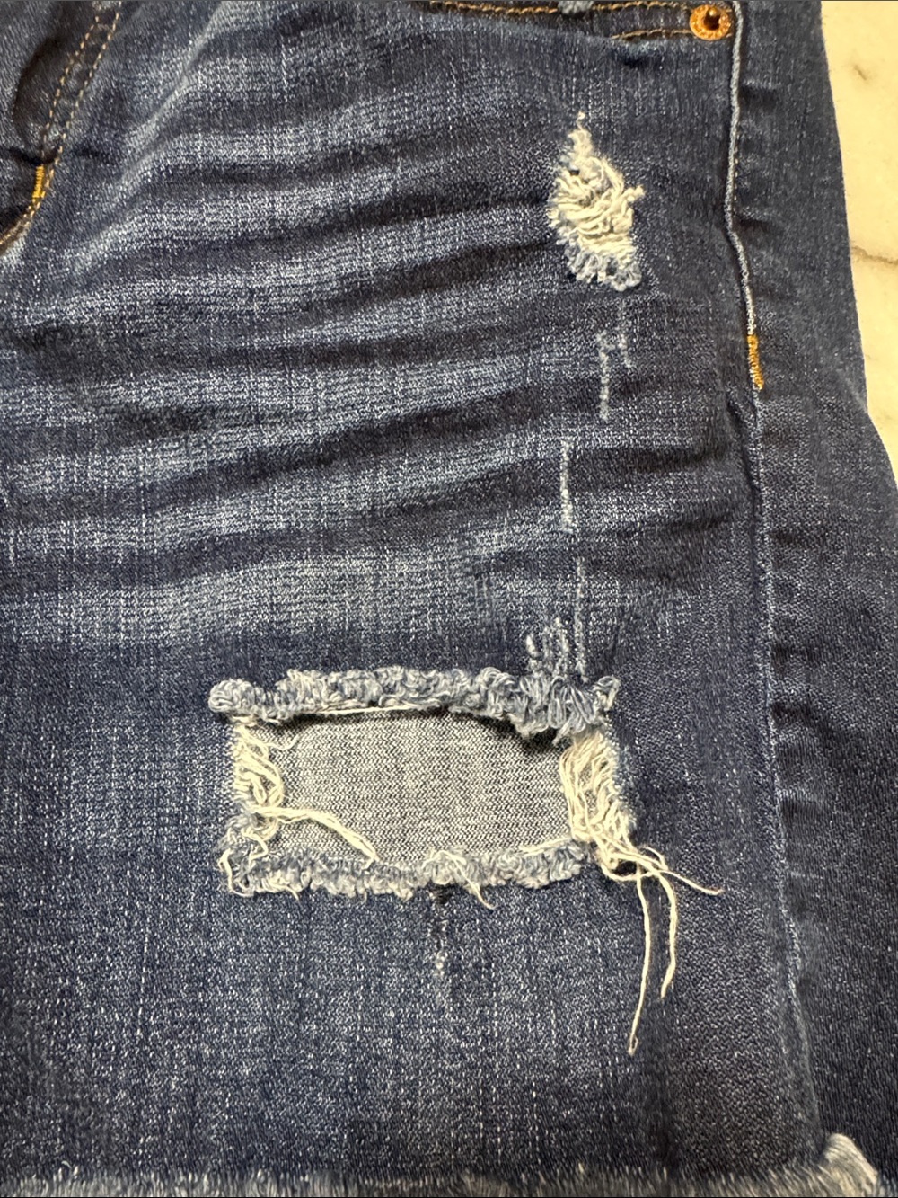 Aeropostale Dark Blue Bermuda Distressed Denim Jean Shorts Raw Hem Size 2 - Picture 5 of 5